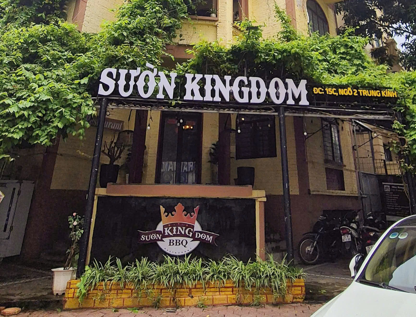 Sườn Kingdom Cơ Sở Trung Kính – Điểm Đến Cho Tín Đồ Sườn Nướng
